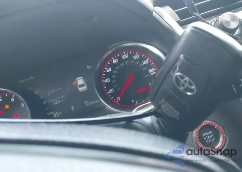 2018 Toyota Camry Xse z USA, uszkodzony, nr VIN 4T1B61HK5JU006305